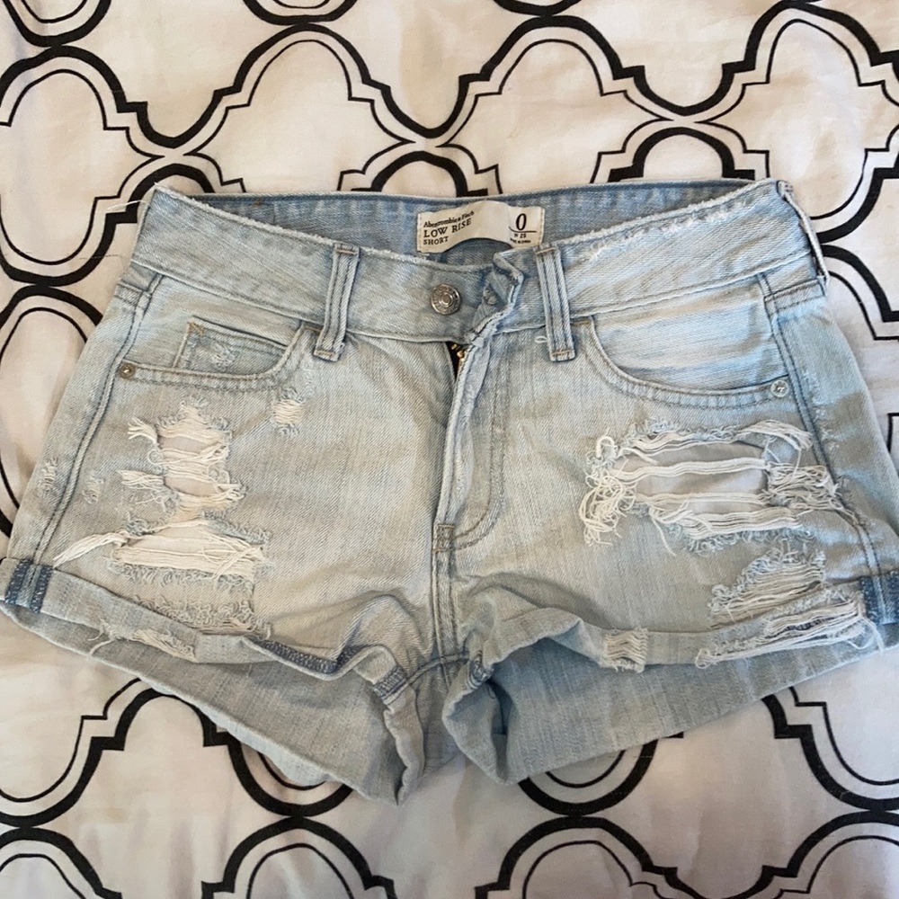 Abercrombie & Fitch Low Rise Shorts